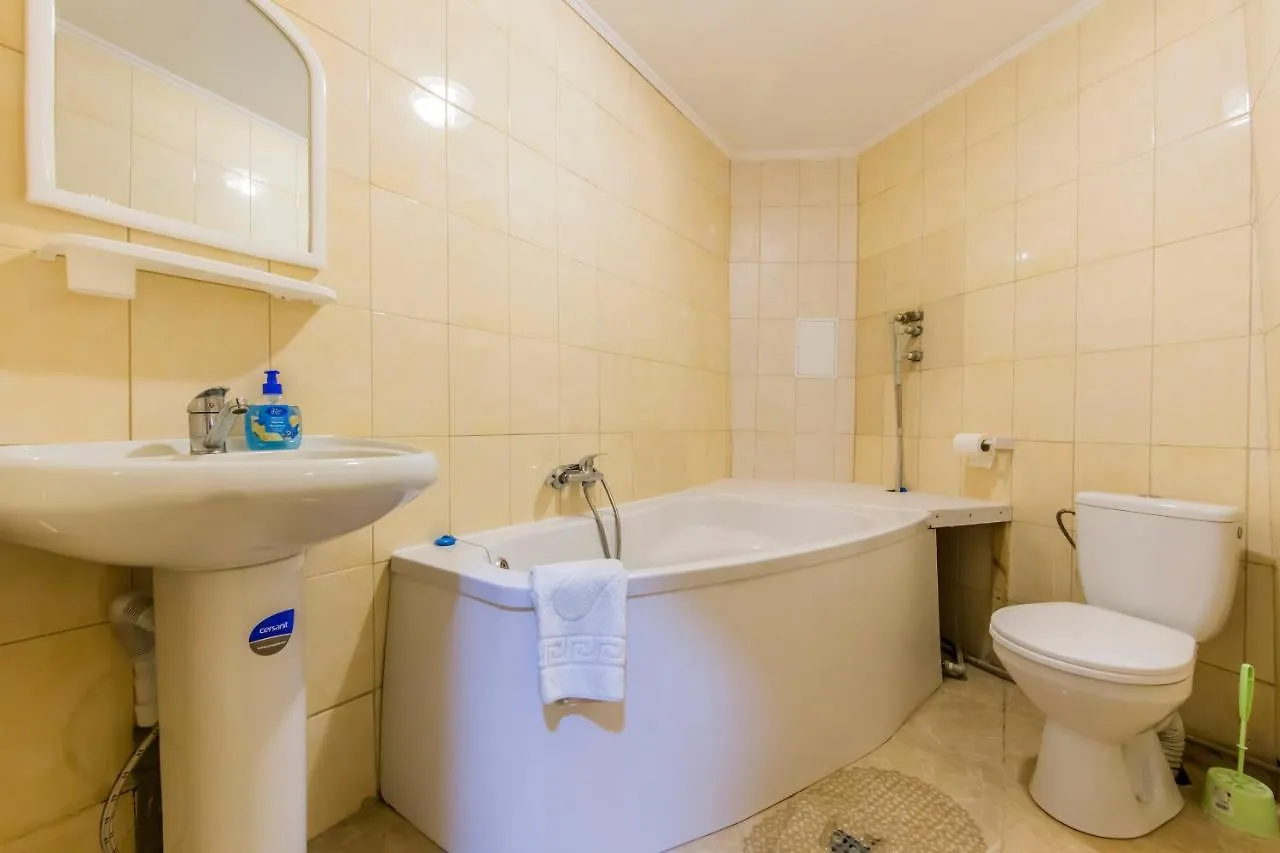 Aparthotel Comfortny Nomer V Uutnom Apart - Otele Kyiv Ukraine